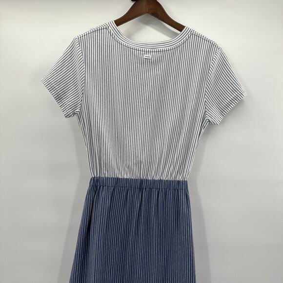 RVCA Dress Womens Medium Blue Fade Out Striped Preppy Coastal - Picture 5 of 11